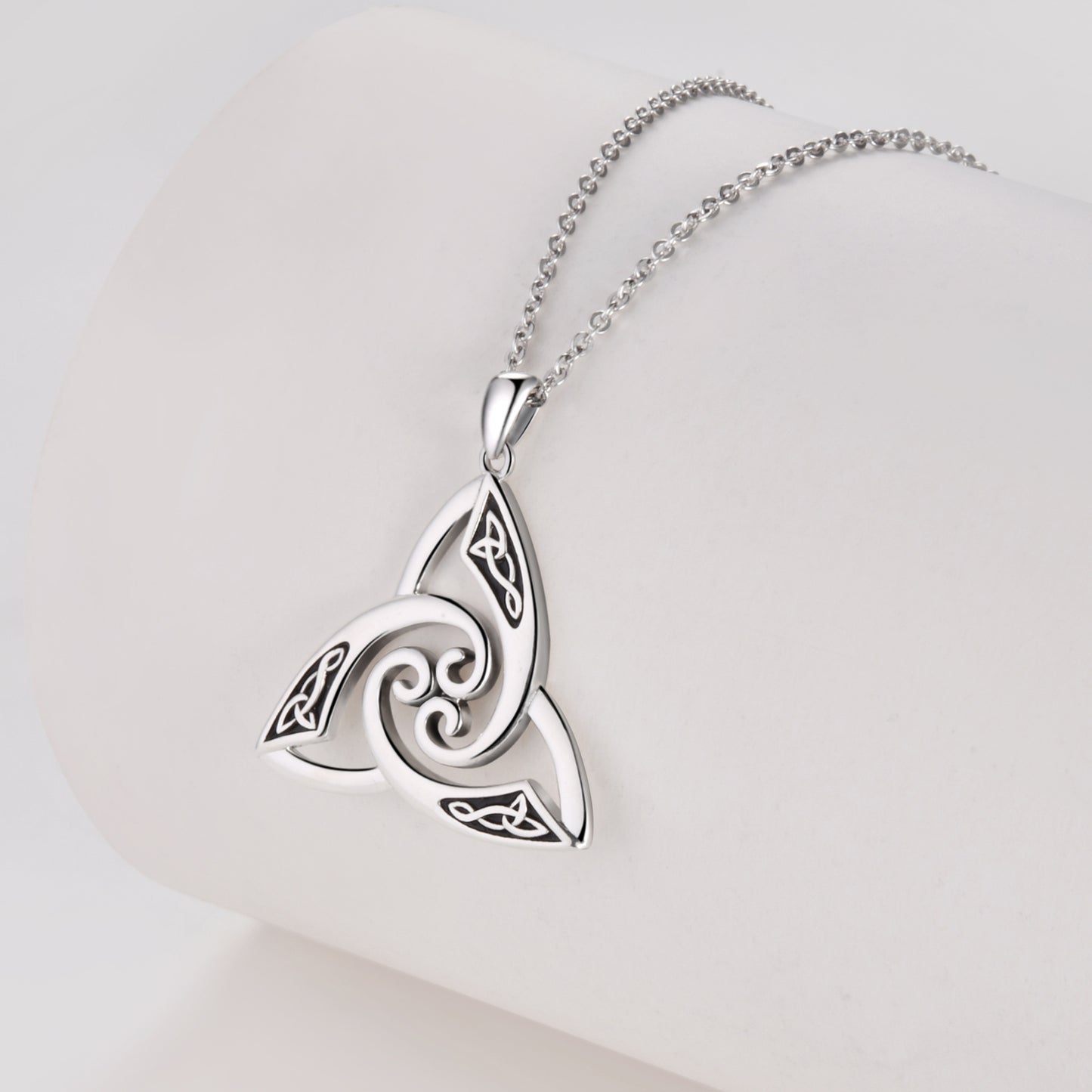 925 Sterling Silver Irish Trinity Celtic Knot Necklaces